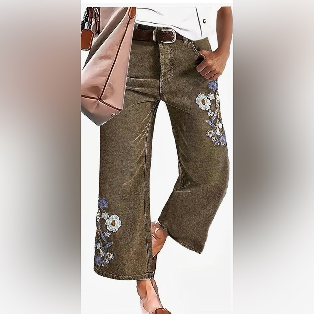 Flamingals Straight Leg Floral Embroidery Brown Cropped Jeans Size Small NWT